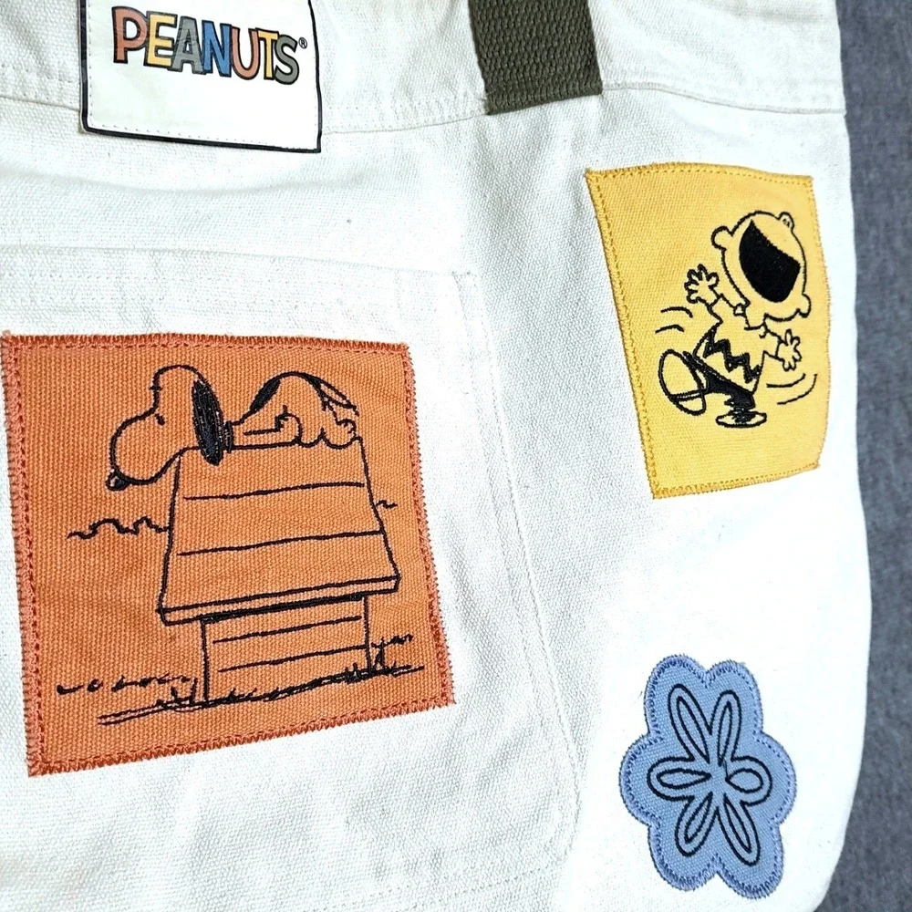 Samii Ryan Peanuts Tote Bag Cream Canvas Snoopy Woodstock Charlie Brown Patch